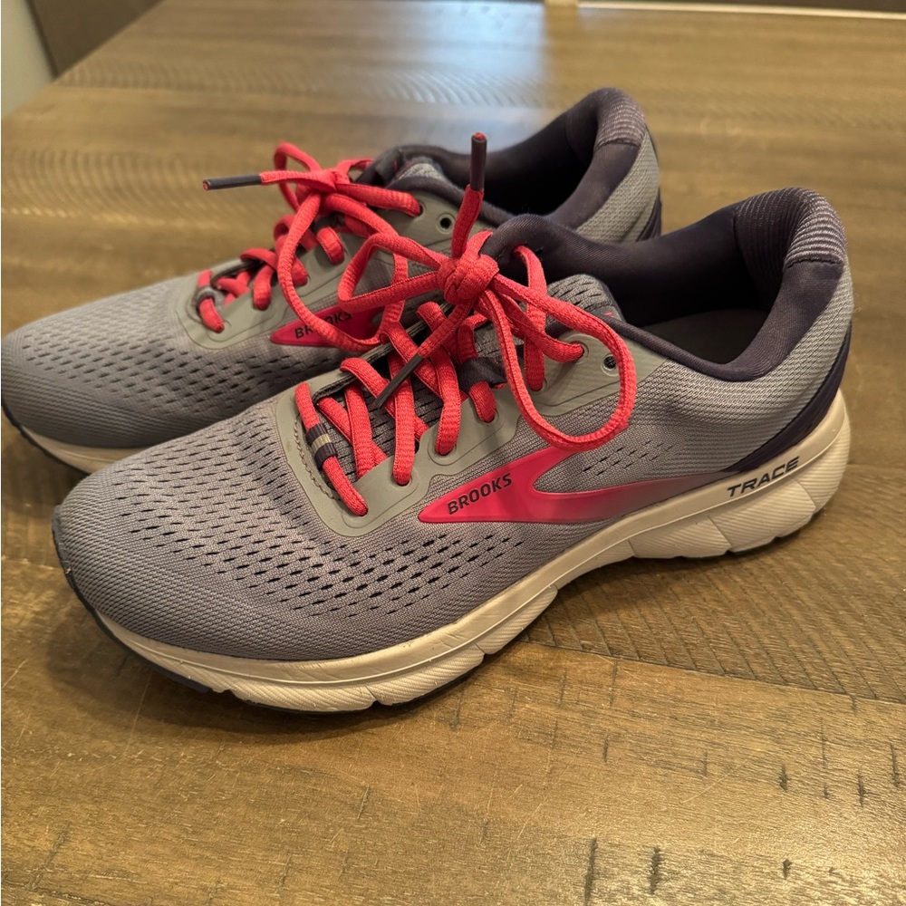 Brooks Women's Trace Athletic Shoes - Gray with Pink Accents